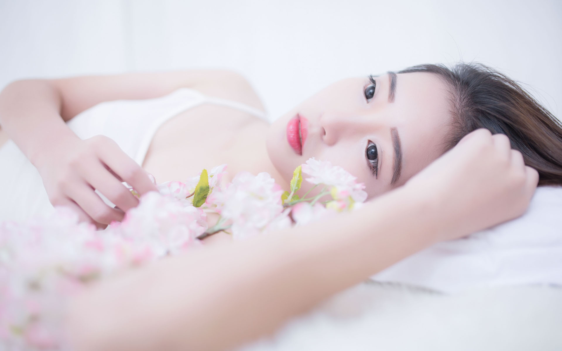 （乡村行·看振兴）山西襄垣：蜜桃催热“采摘游” 甜了民心富了村头